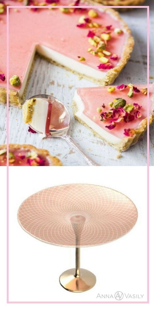 footed cake stand